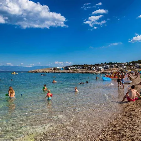 Apartman 23 *