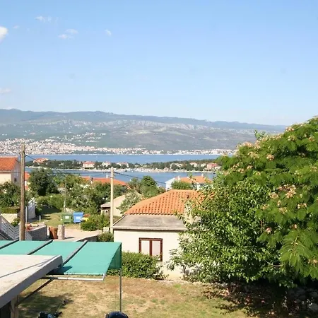 Apartman 23 *